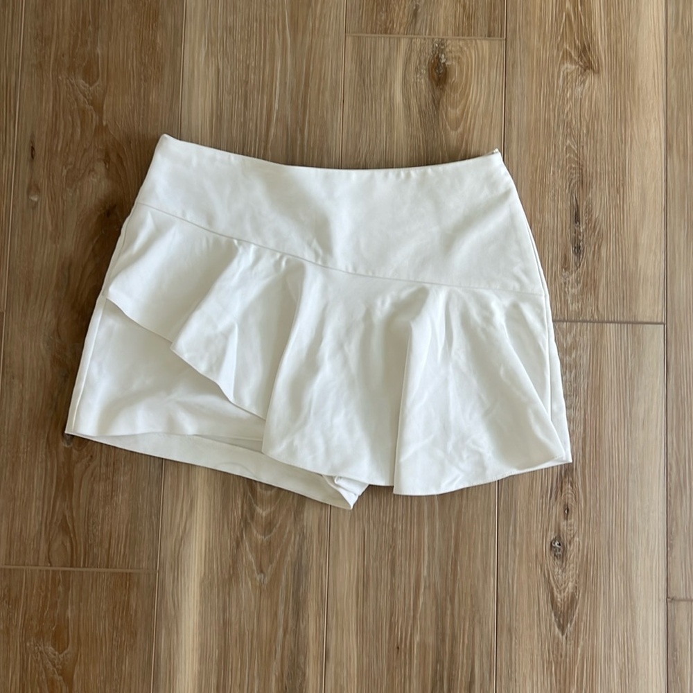 White Zara skort
